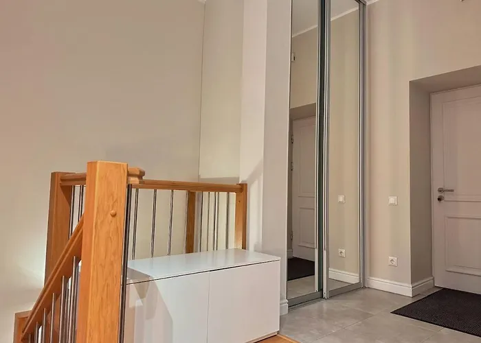 Boutique Duplex Retreat In Апартаменты