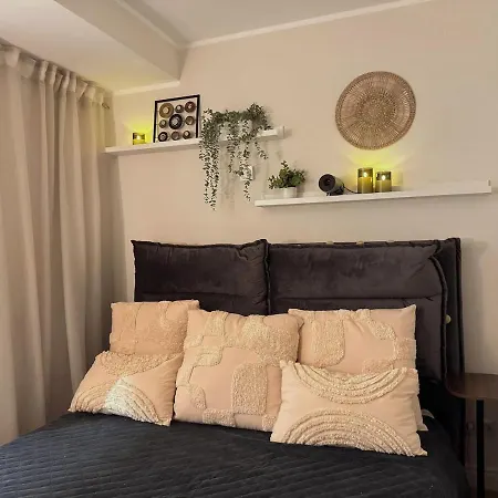Boutique Duplex Retreat In Apartmán
