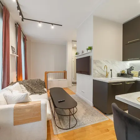 Апартаменти Boutique Duplex Retreat In