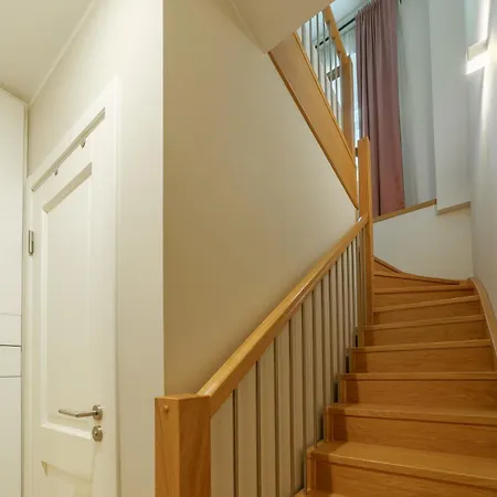 Апартаменти Boutique Duplex Retreat In Рига