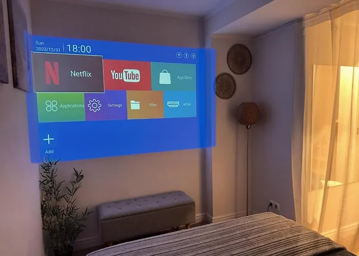 Boutique Duplex Retreat In Apartment